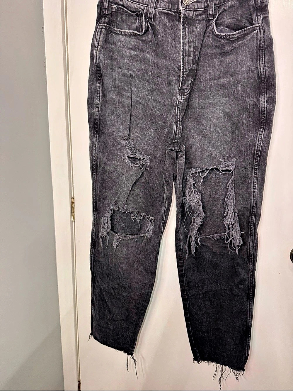 Arizona Jean Co. Highest-Rise Pinched Waist Baggy Jean. Distressed Black Jeans